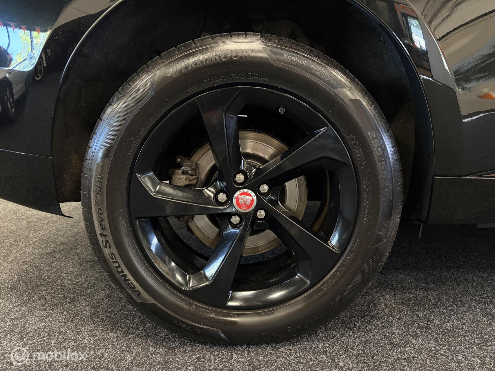 Foto van Jaguar Jaguar F-pace