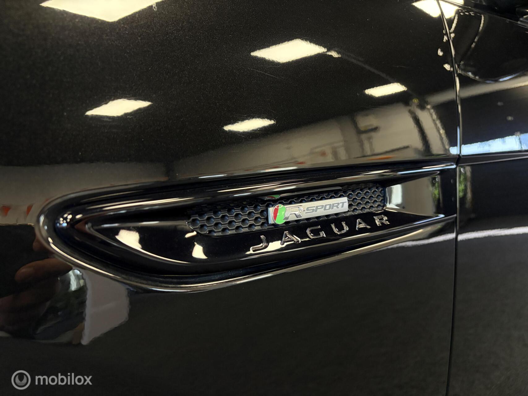 Foto van Jaguar Jaguar F-pace