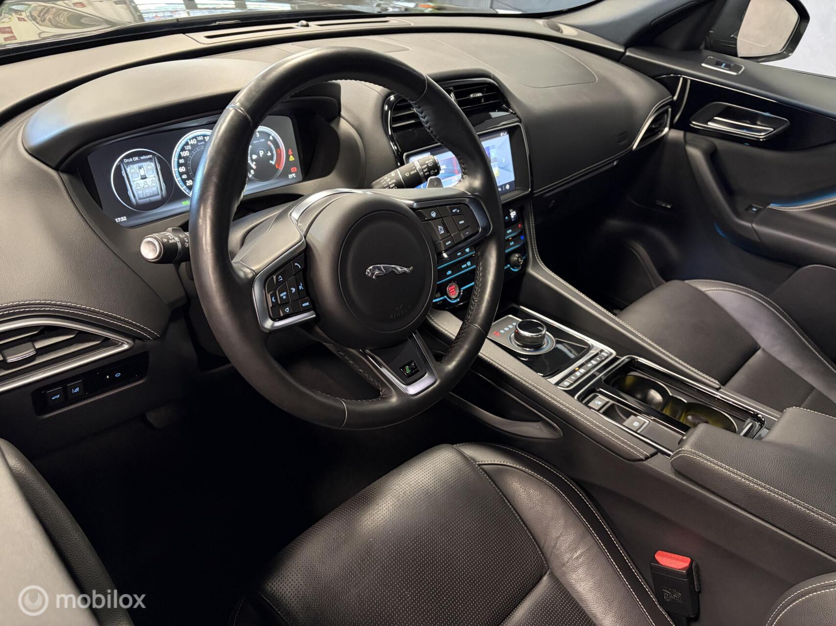 Foto van Jaguar Jaguar F-pace