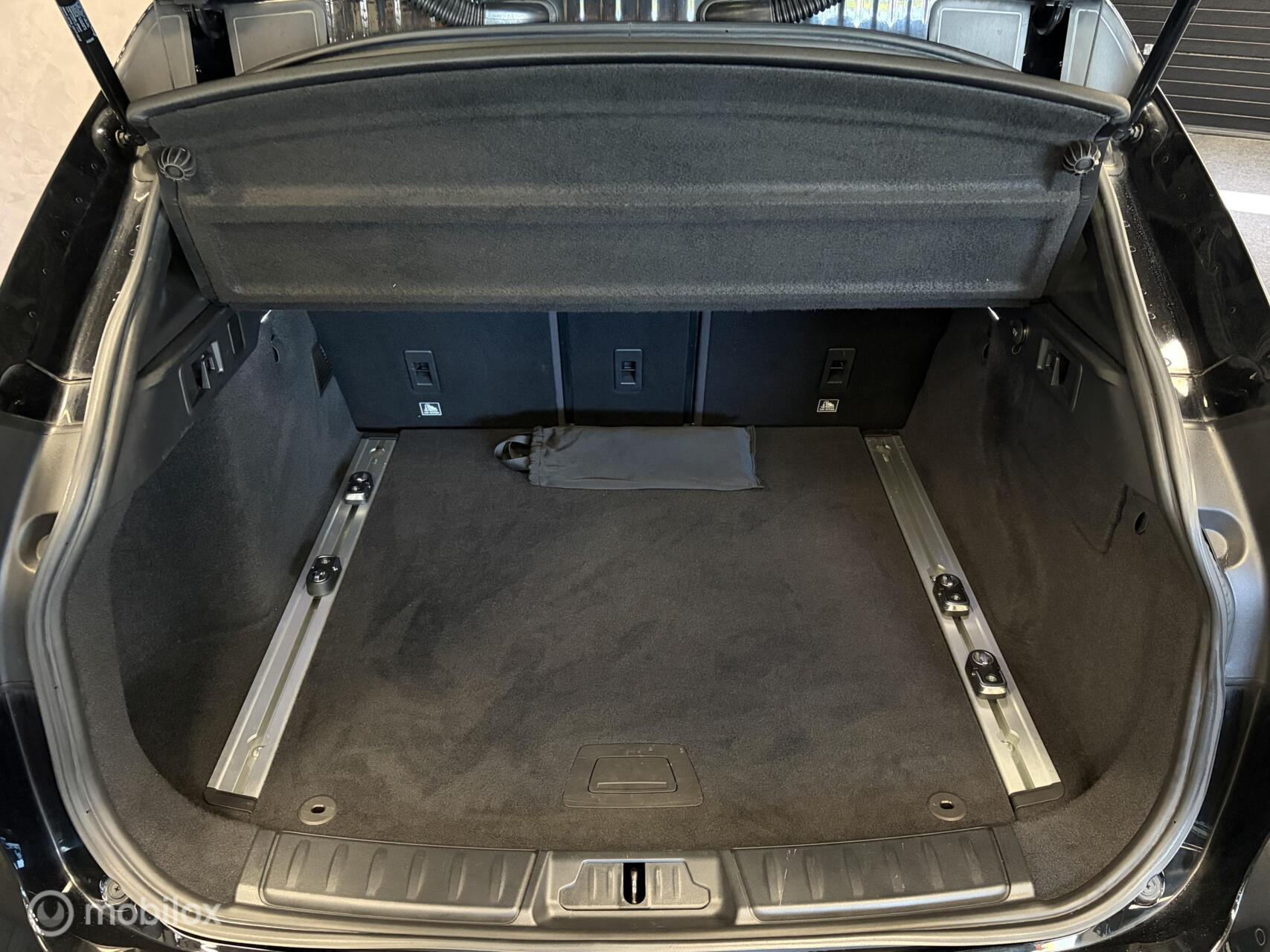 Foto van Jaguar Jaguar F-pace