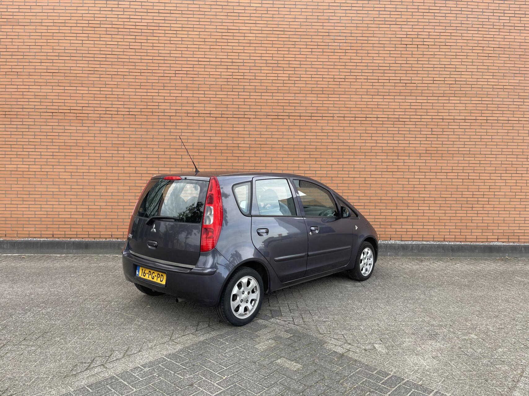 Foto van Mitsubishi Mitsubishi Colt