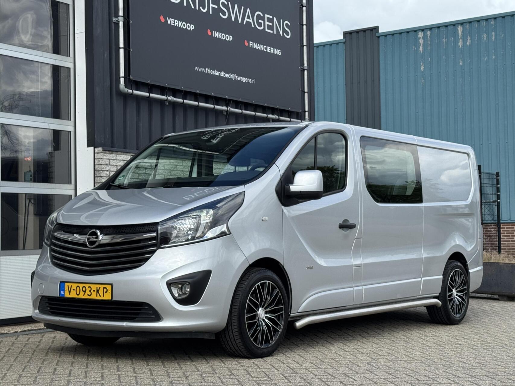 Foto van Opel Vivaro-b