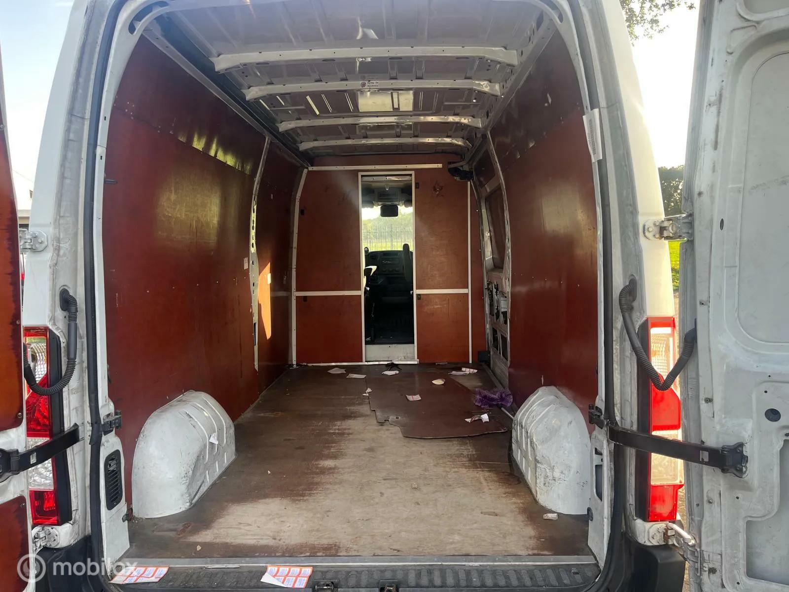Foto van Opel Movano