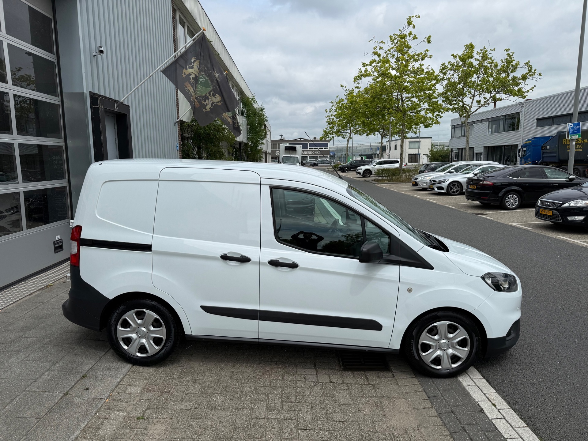 Foto van Ford Transit Courier
