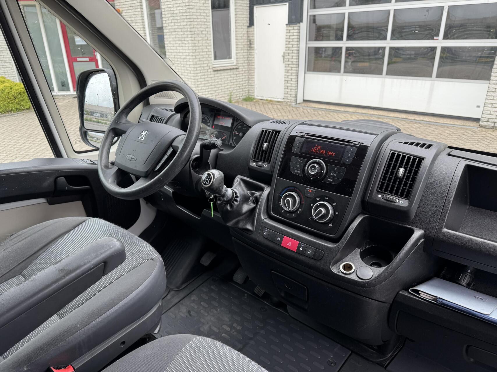 Foto van Peugeot Peugeot Boxer