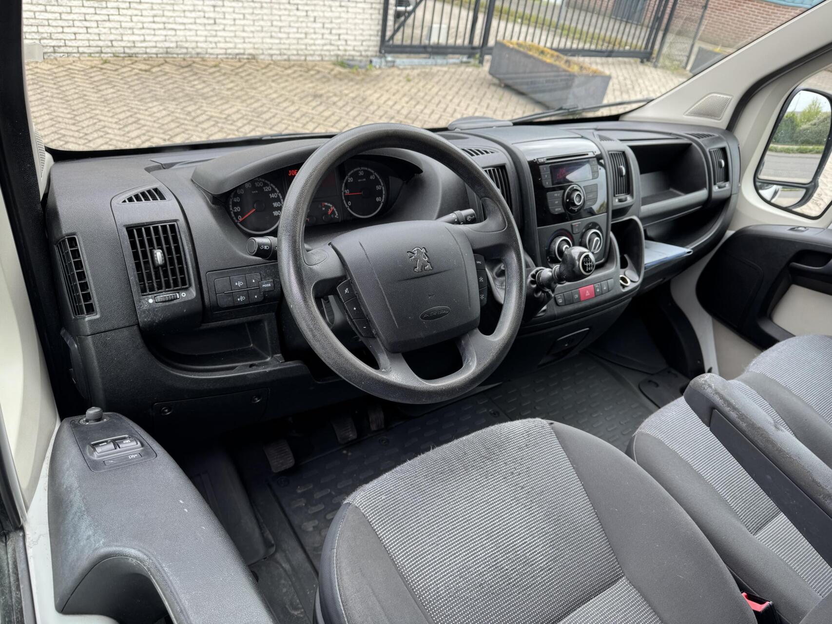 Foto van Peugeot Peugeot Boxer