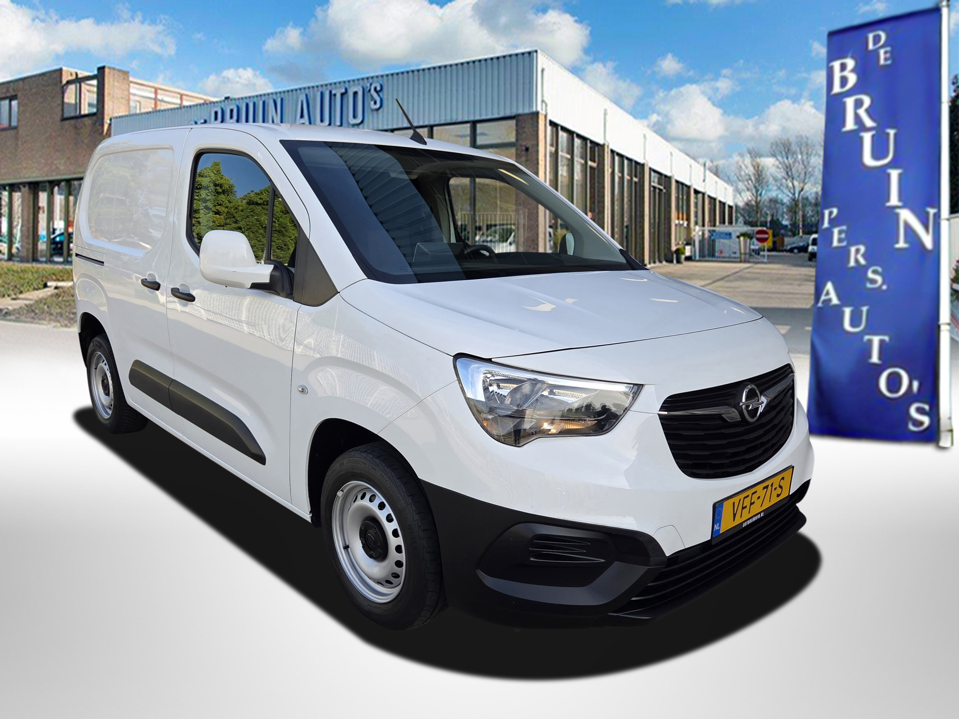Opel Combo Edition Airco Cruisecontrol Naviagtiesysteem 2020 - voorkant
