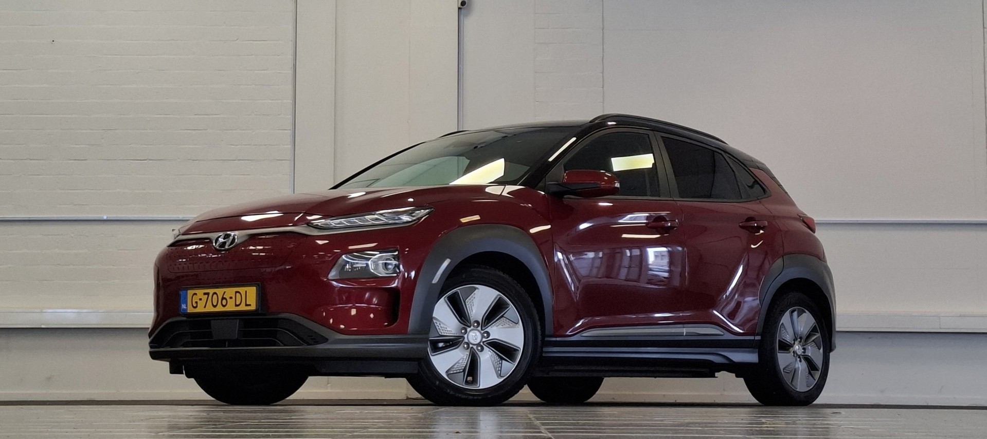 Hyundai Kona EV Premium 64 kWh Trekhaak 2e Eigenaar SOH 2019 - voorkant