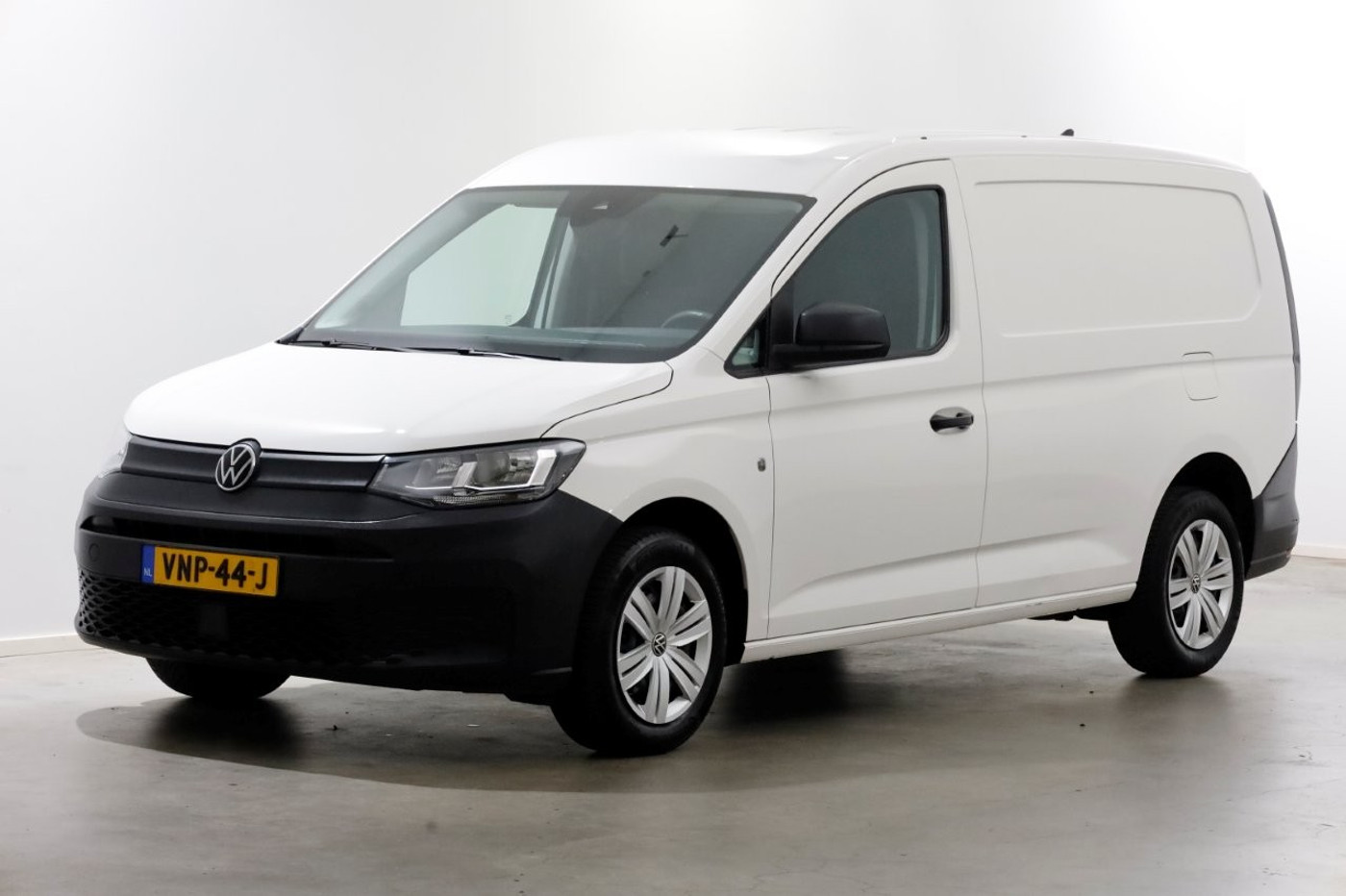 Foto van Volkswagen Caddy Modified Partition Wall