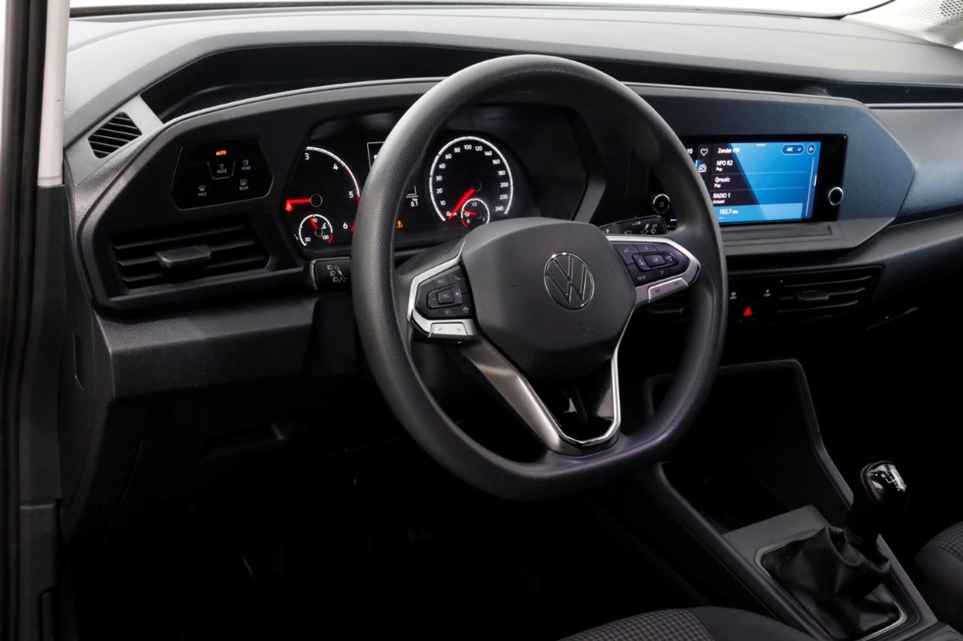 Foto van Volkswagen Caddy Modified Partition Wall