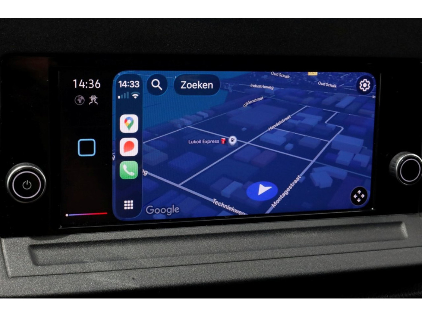 Foto van Volkswagen Caddy Modified Partition Wall
