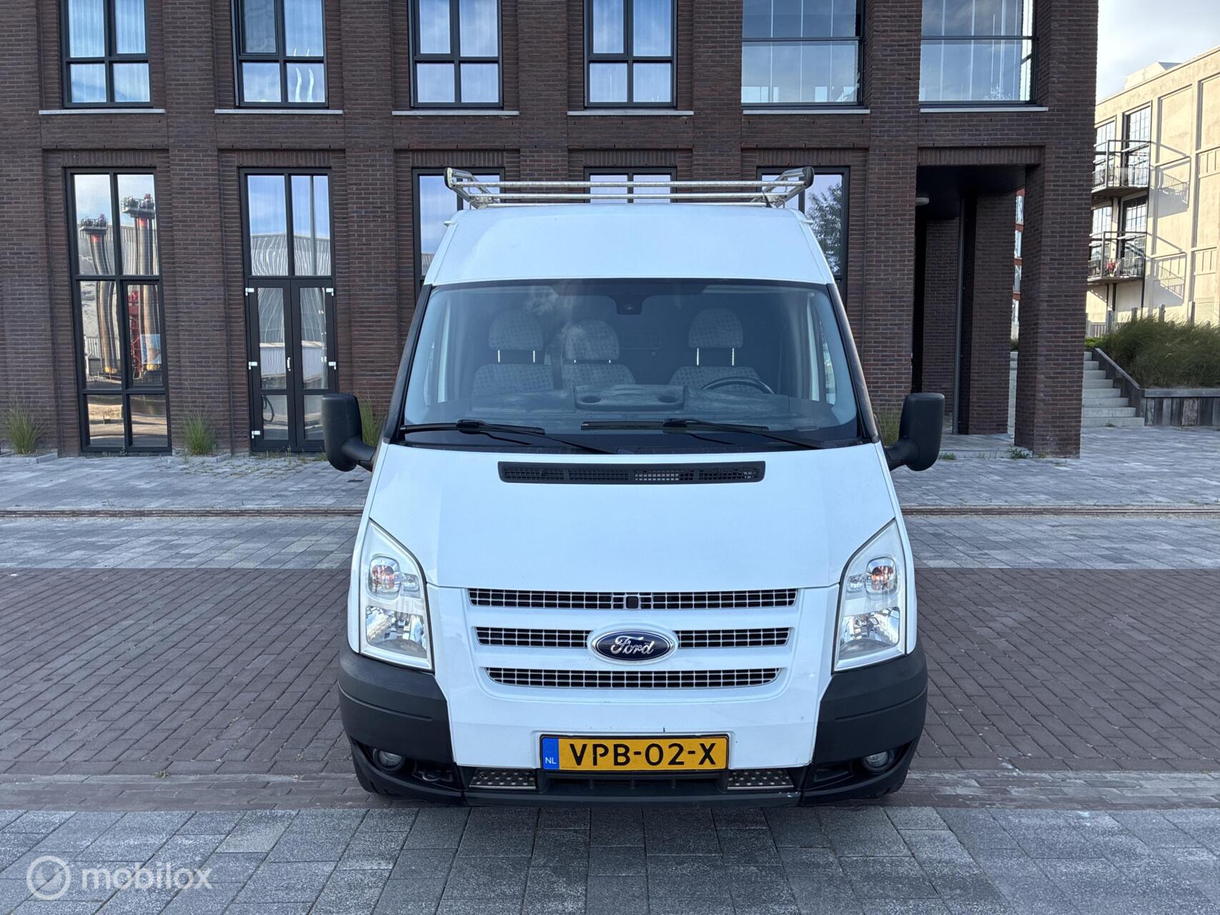 Foto van Ford Transit/tourneo