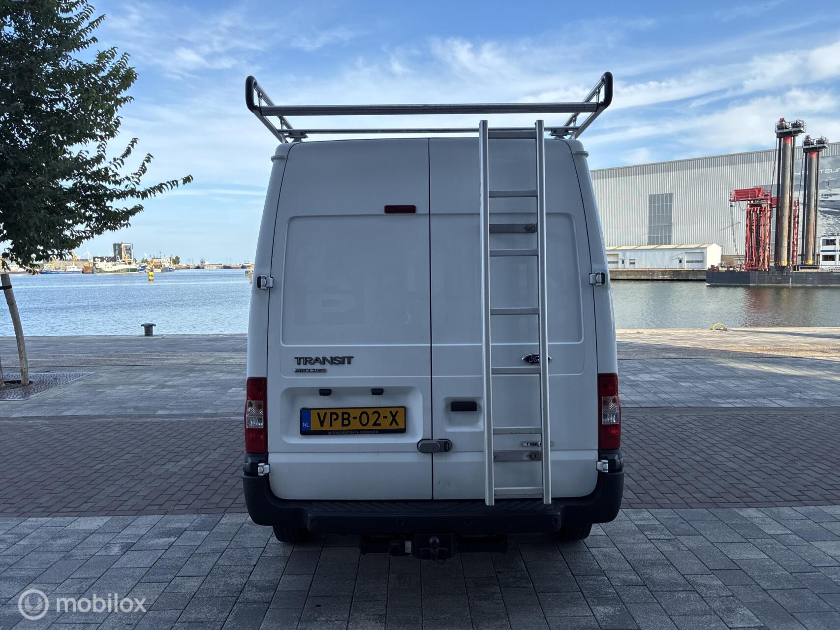 Foto van Ford Transit/tourneo