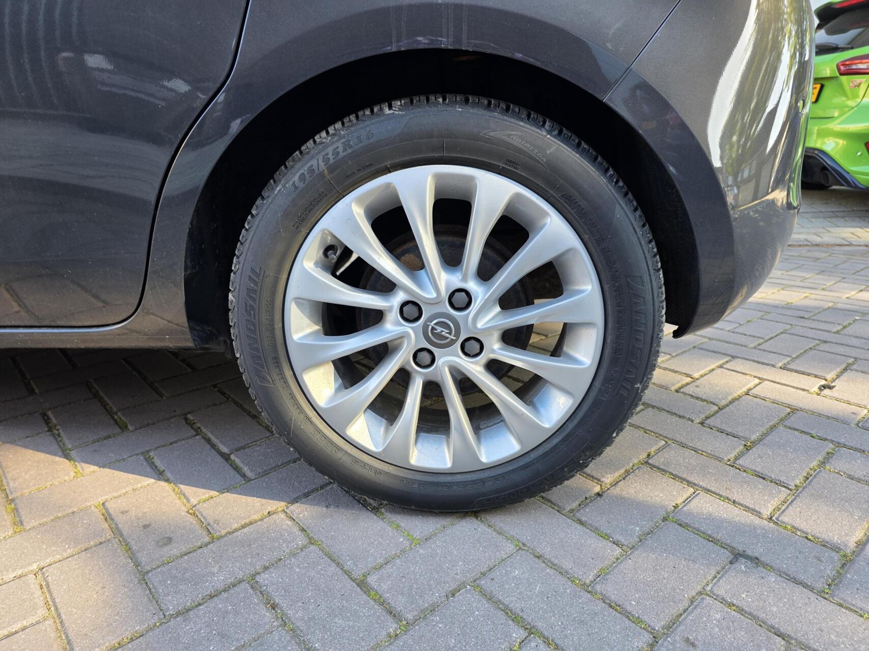 Foto van Opel Corsa-e