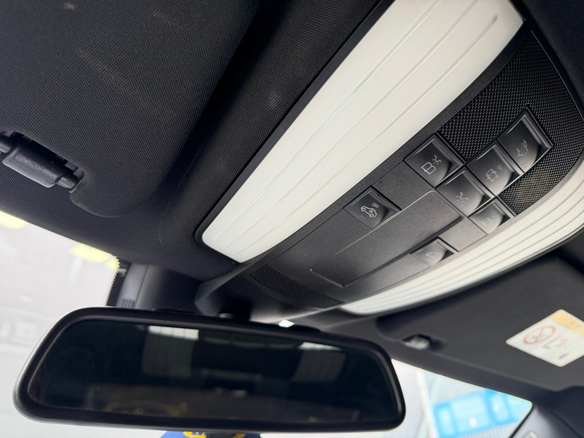 Foto van Mercedes-Benz E 300 Bluetec Hybrid