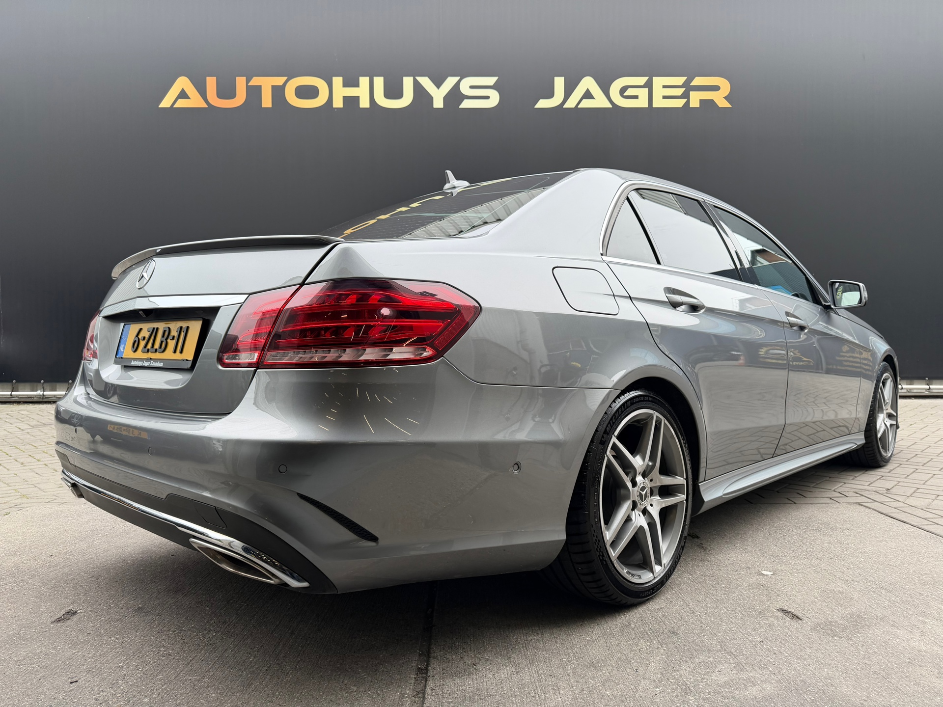 Foto van Mercedes-Benz E 300 Bluetec Hybrid