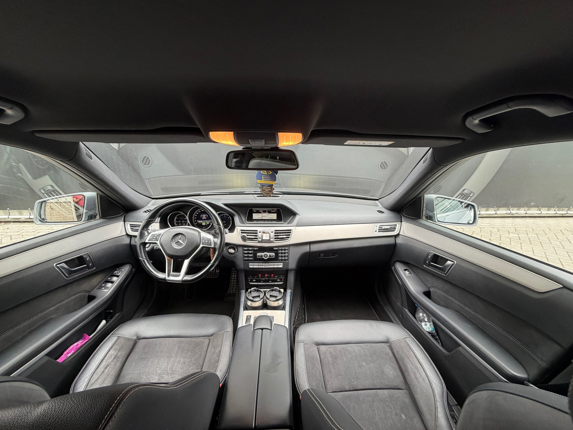 Foto van Mercedes-Benz E 300 Bluetec Hybrid