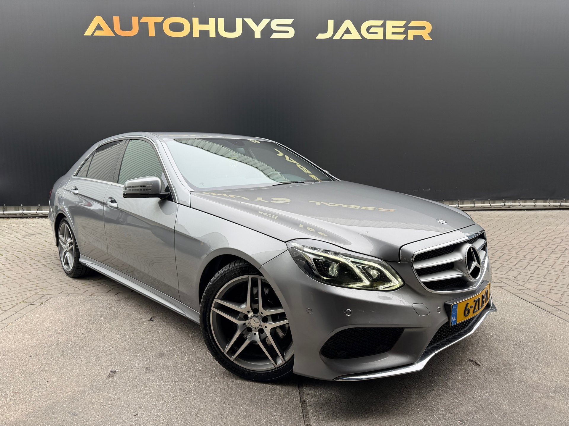 Foto van Mercedes-Benz E 300 Bluetec Hybrid