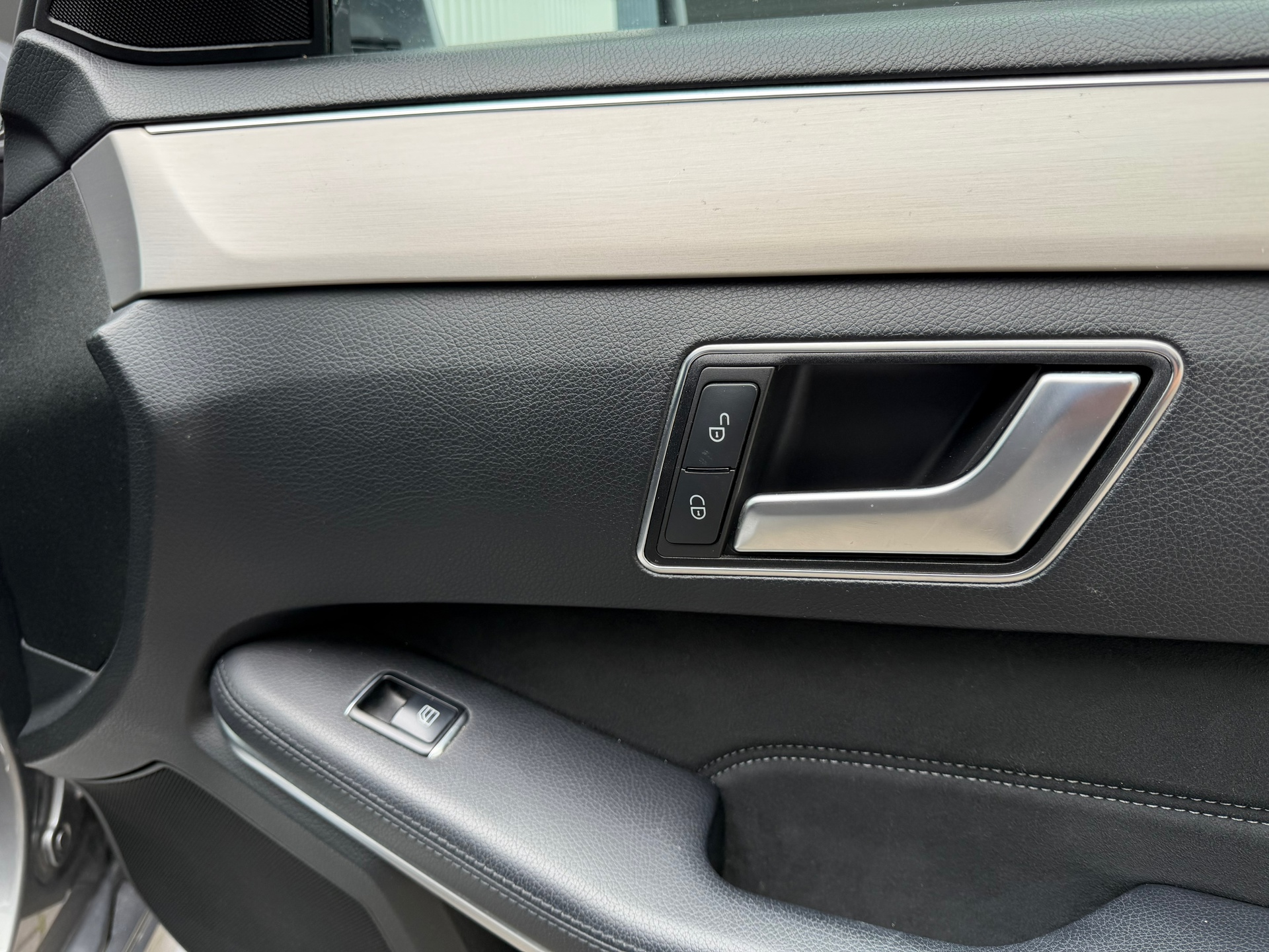 Foto van Mercedes-Benz E 300 Bluetec Hybrid