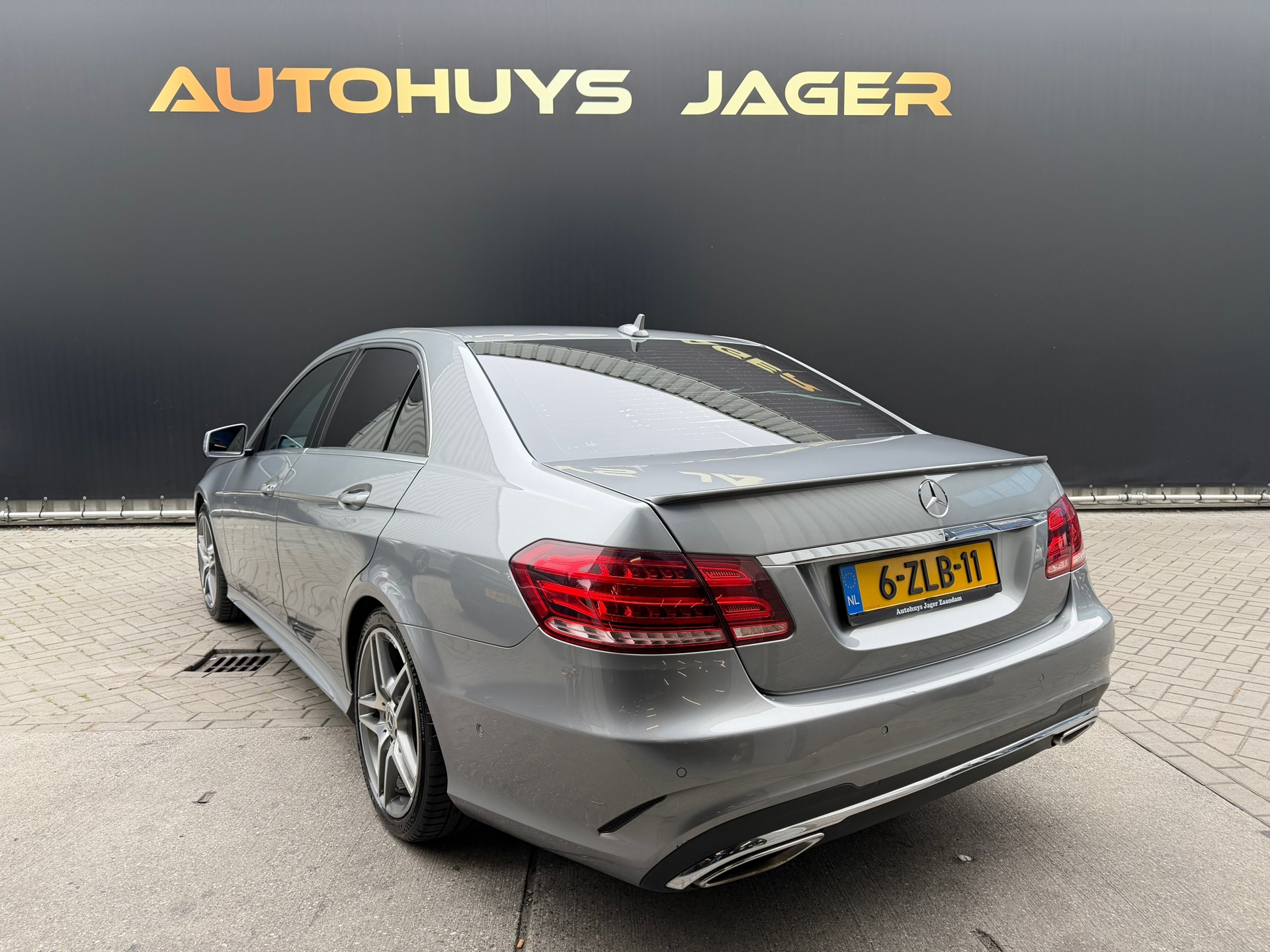 Foto van Mercedes-Benz E 300 Bluetec Hybrid