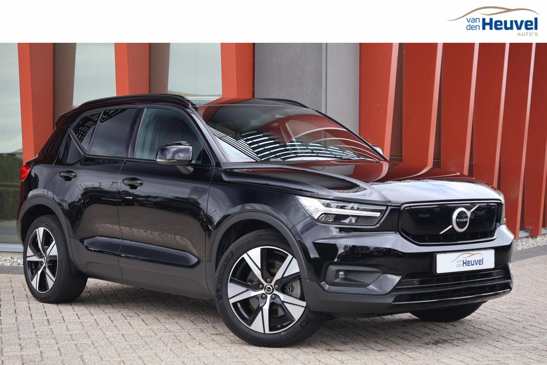 Volvo XC40 Recharge P8 AWD R-Design | Trekhaak | Full Electric | Zero-emissie | Keyless 2021 - voorkant
