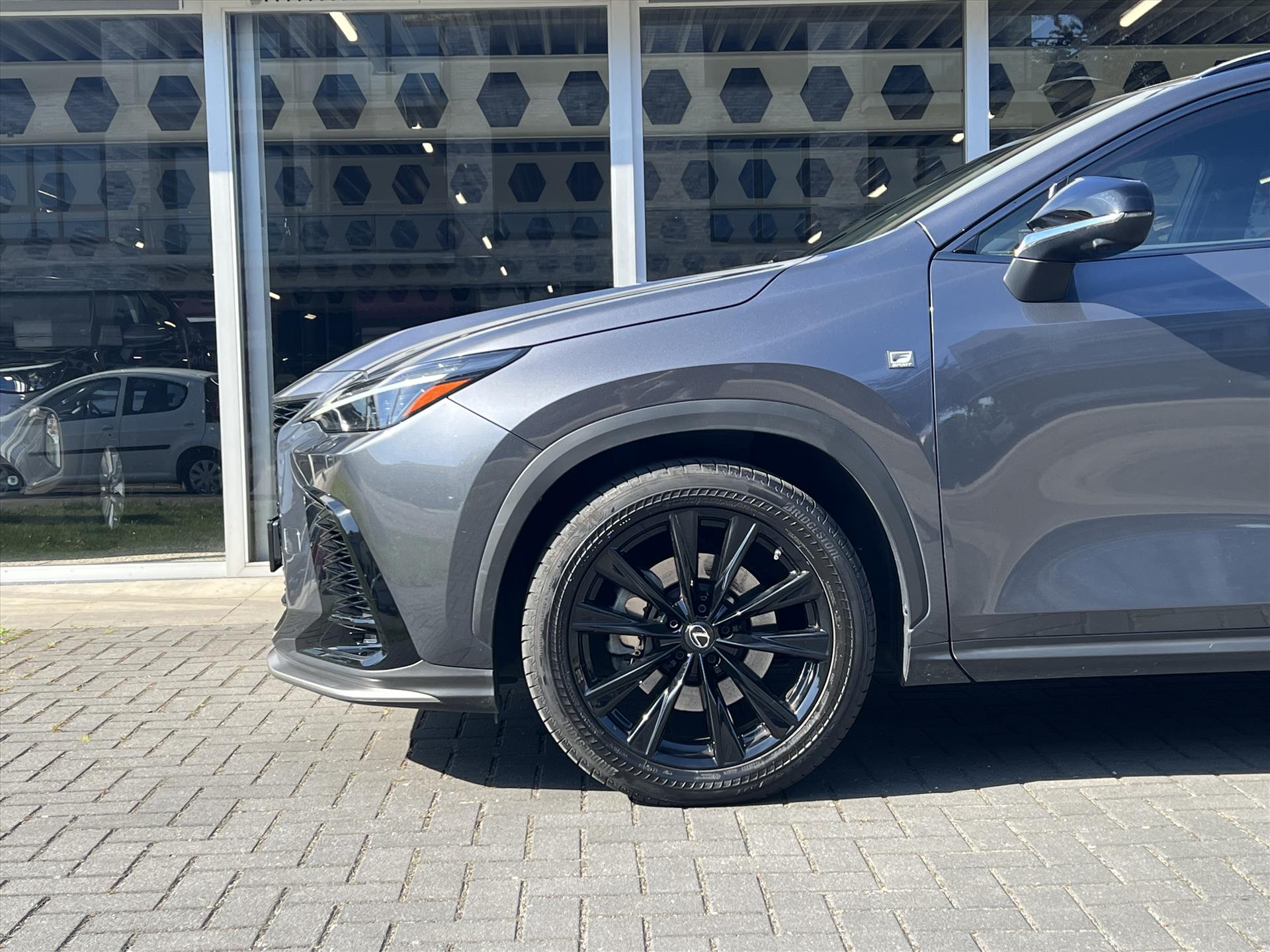 Foto van Lexus Lexus Nx450h+