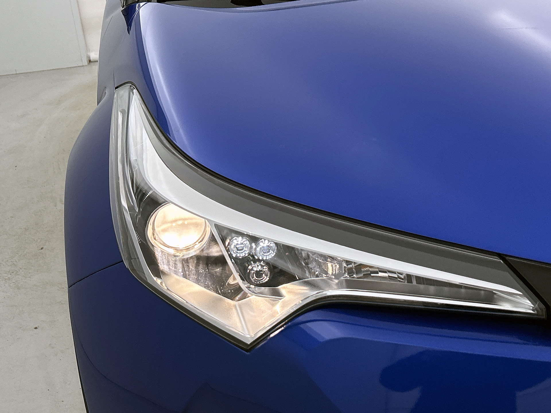 Foto van Toyota Toyota C-hr