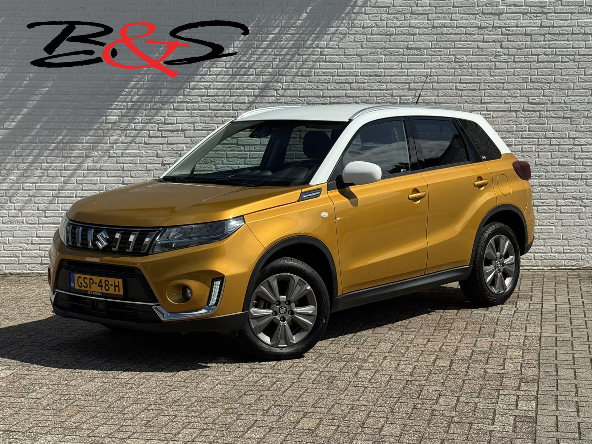 Suzuki Vitara 1.4 Boosterjet Select Smart Hybrid Camera Dodehoek Adaptieve cruise Clima Verwarmde stoelen 2023 - voorkant