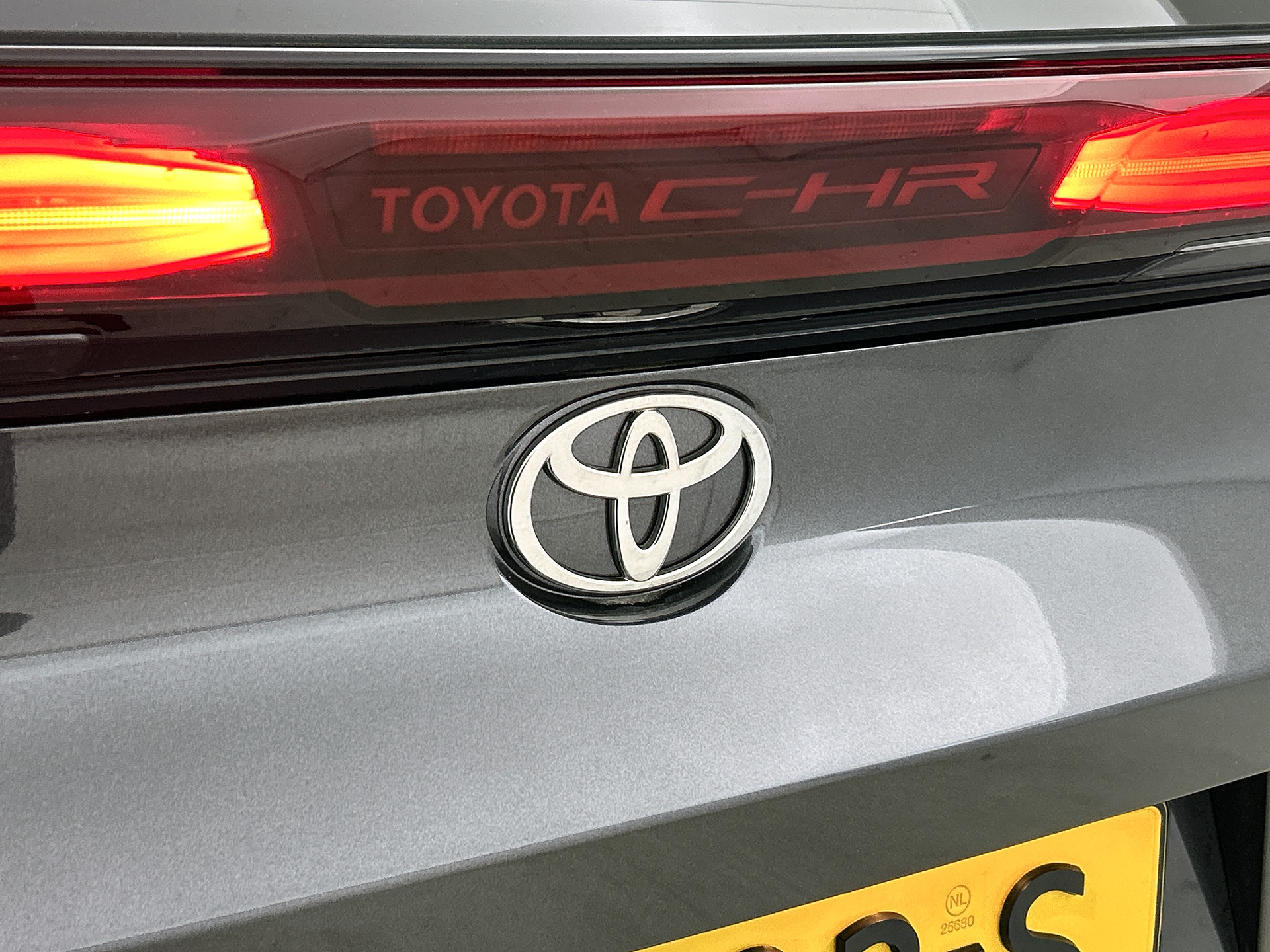 Foto van Toyota Toyota C-hr