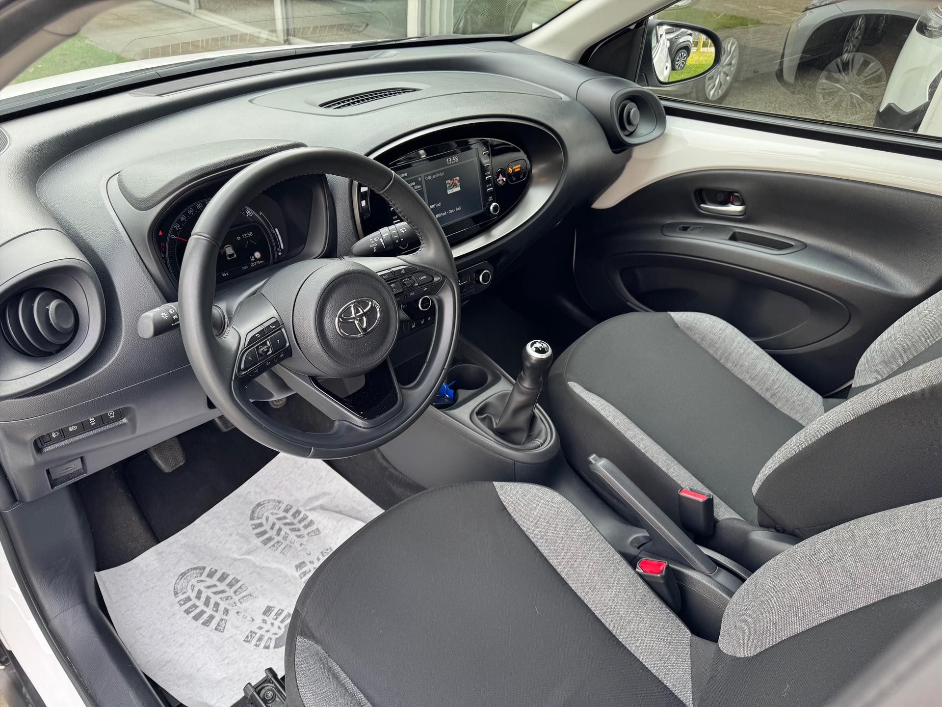 Foto van Toyota Toyota Aygo X