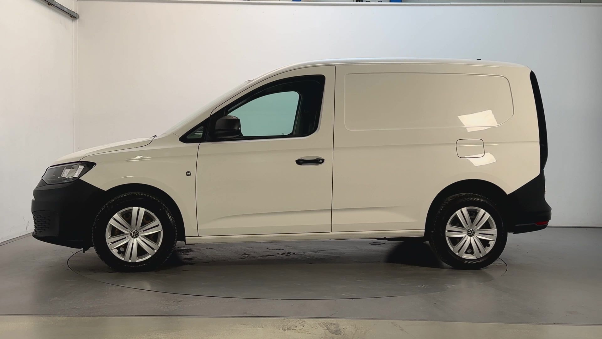 Foto van Volkswagen Caddy Modified Partition Wall