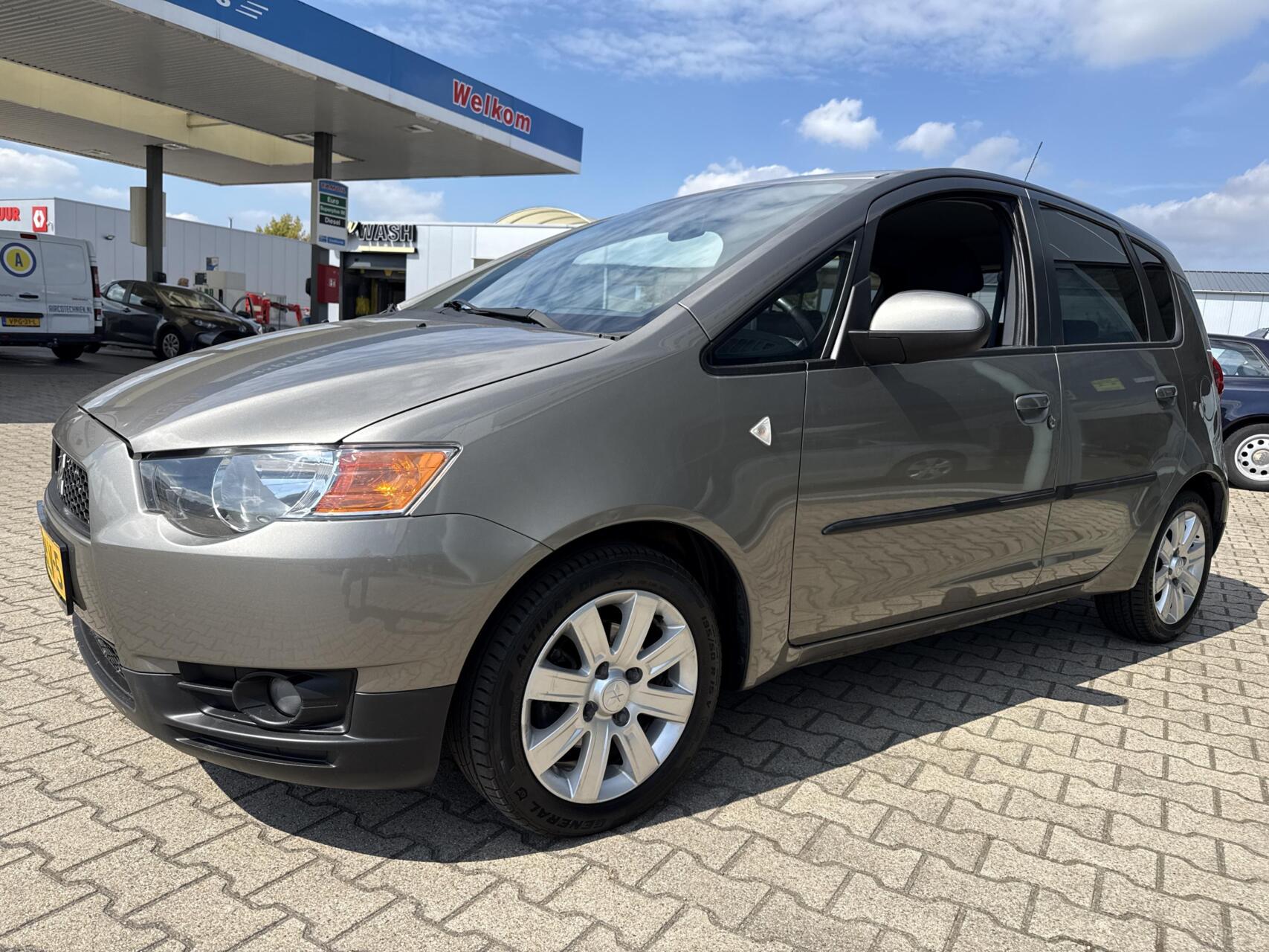 Foto van Mitsubishi Mitsubishi Colt