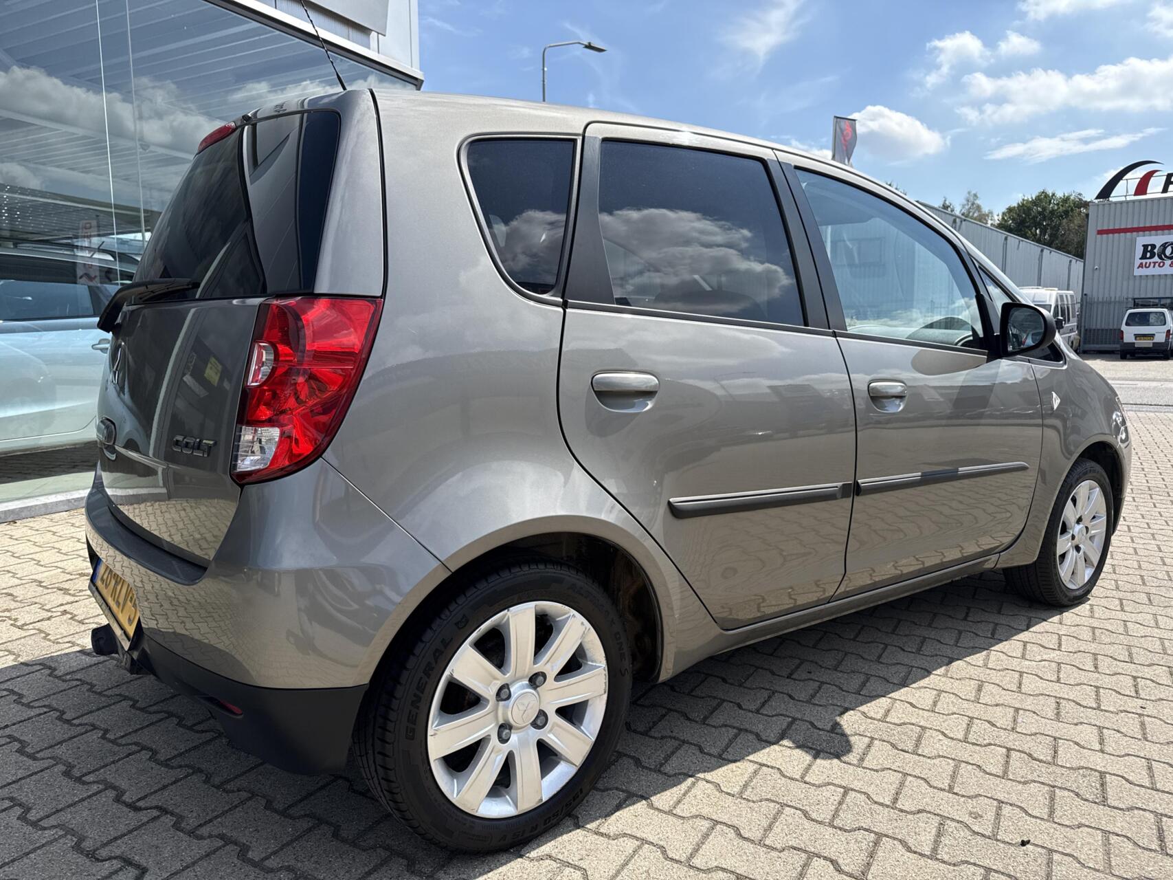 Foto van Mitsubishi Mitsubishi Colt