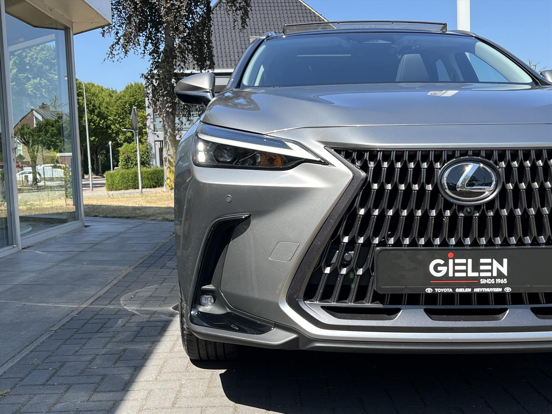 Foto van Lexus Lexus Nx450h+