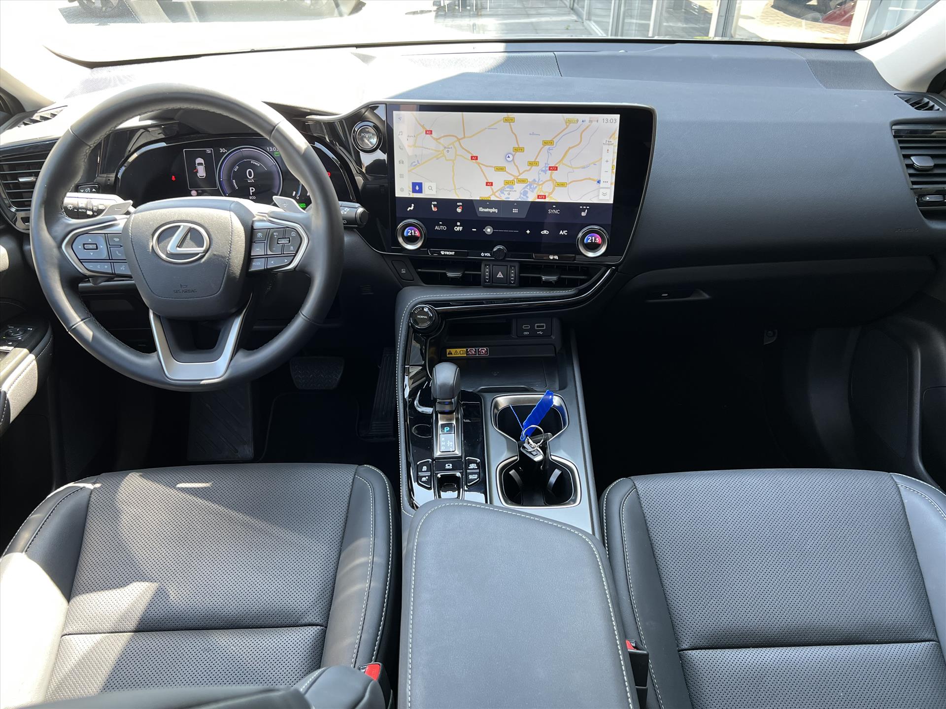 Foto van Lexus Lexus Nx450h+