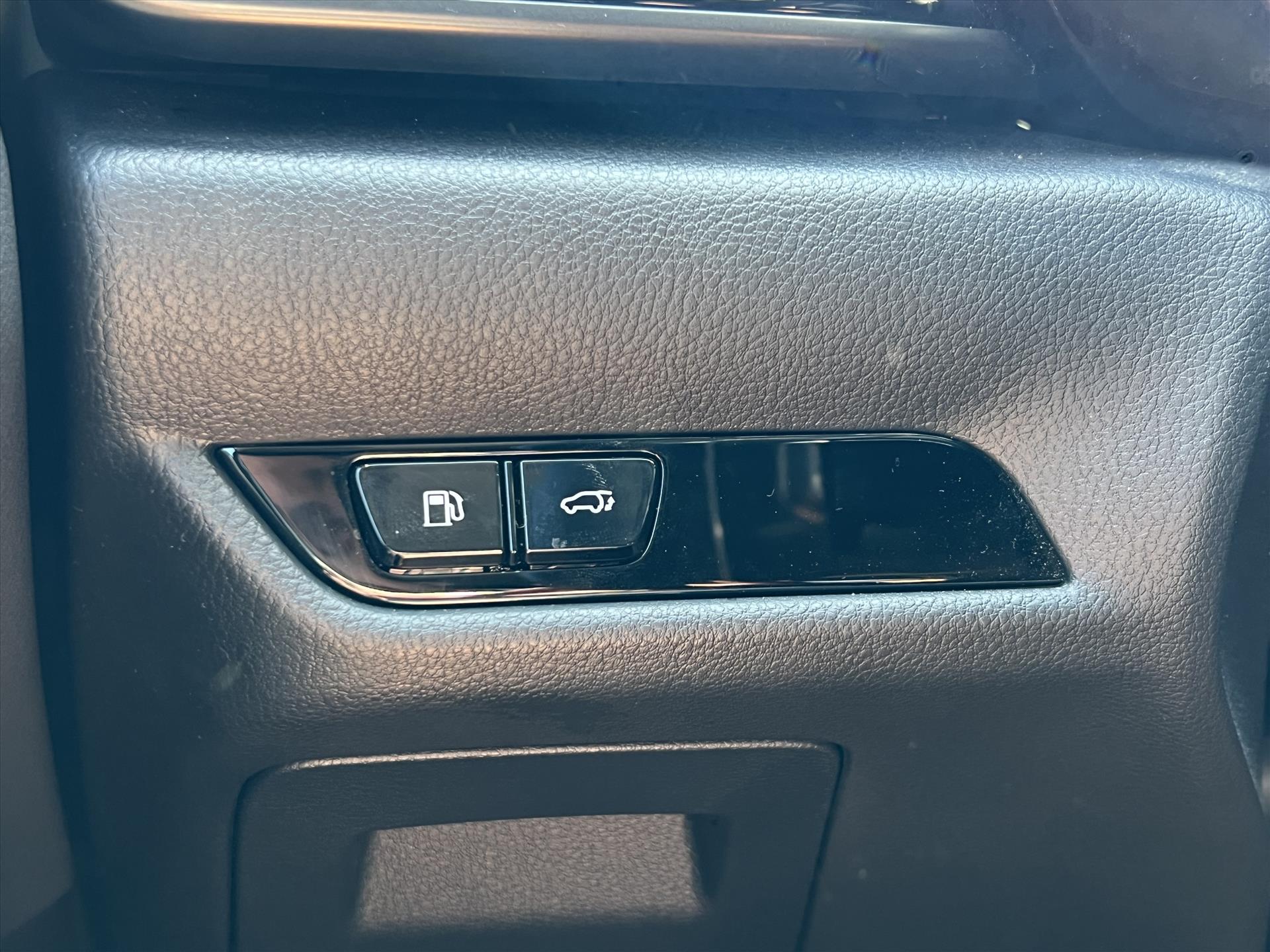 Foto van Lexus Lexus Nx450h+