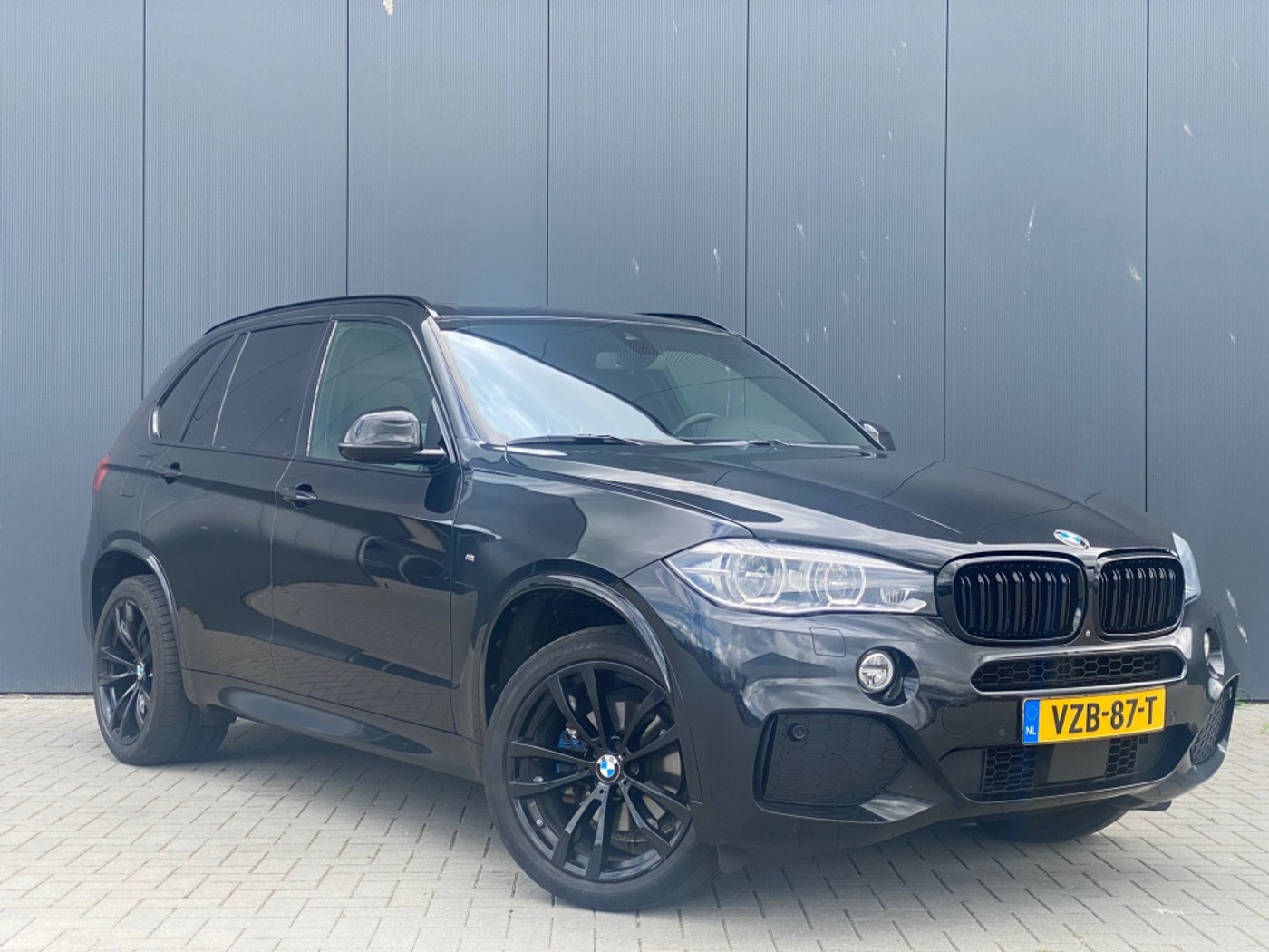 Foto van BMW X5 Xdrive30d