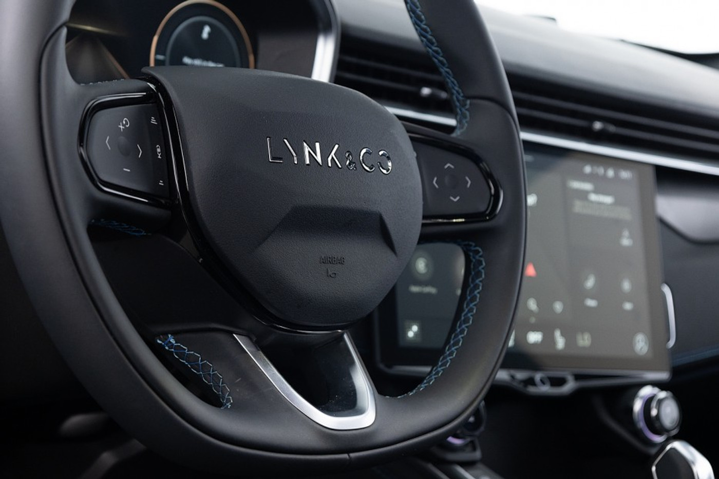 Foto van Lynk&co LYNK & Co 01