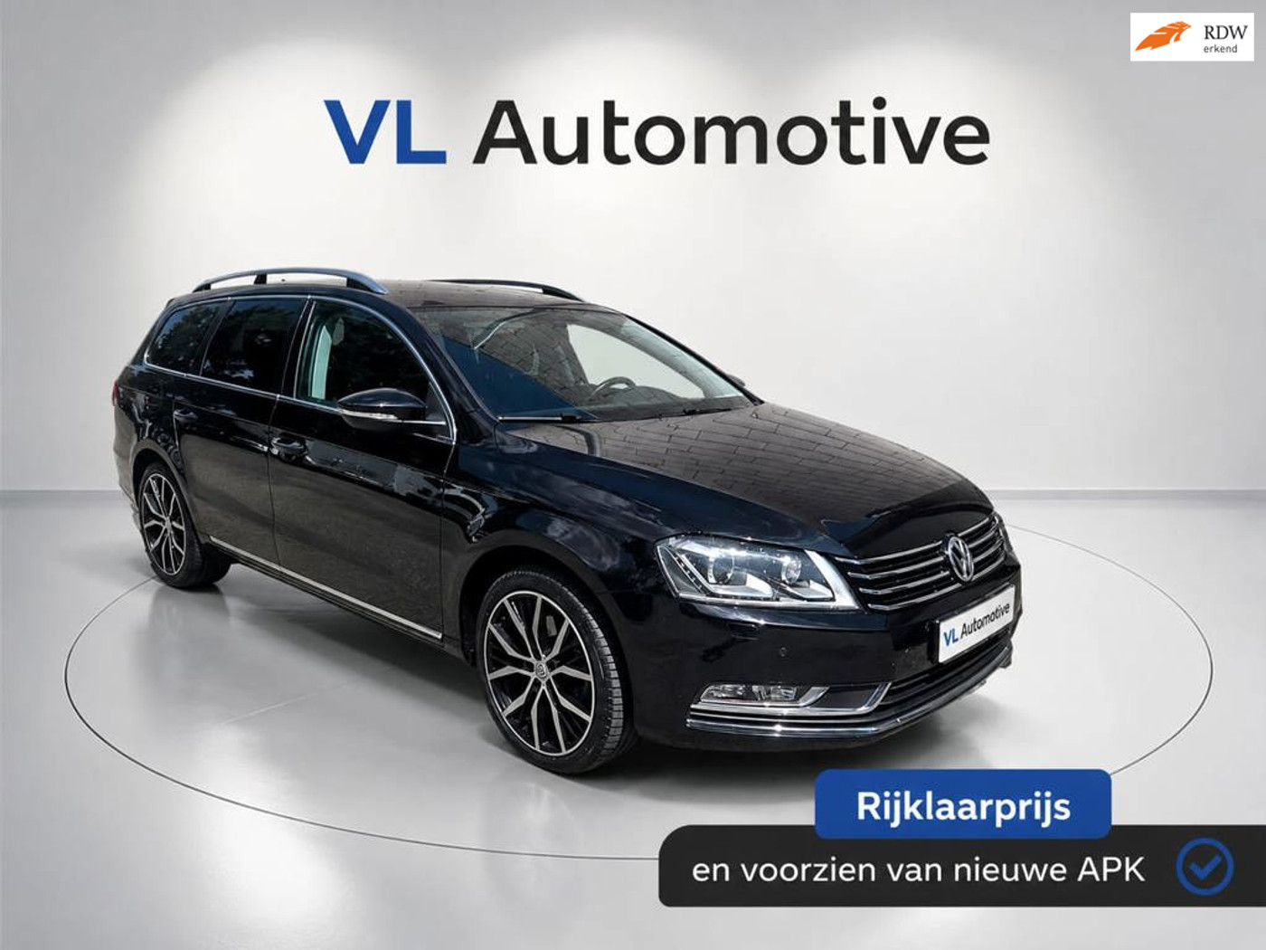 Volkswagen Passat 1.8 TSI Highline *Camera*Trekhaak*PDC* Rijklaar 2011 - voorkant
