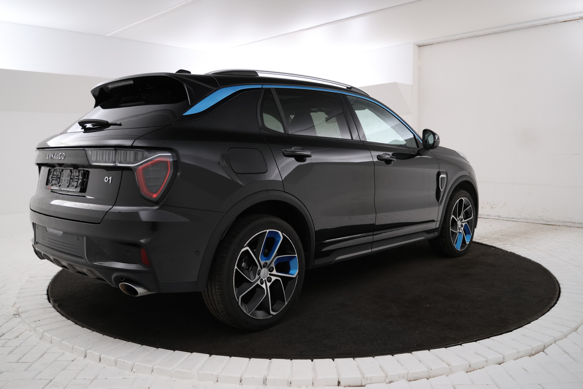 Foto van Lynk&co LYNK & Co 01