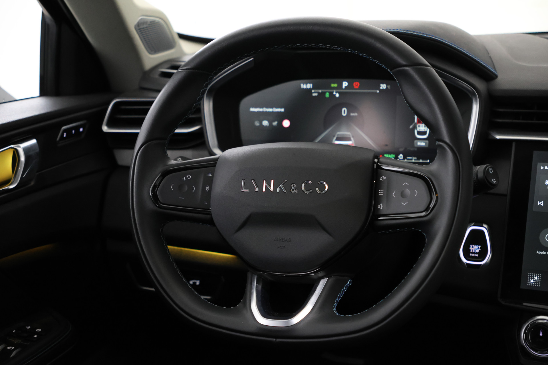 Foto van Lynk&co LYNK & Co 01