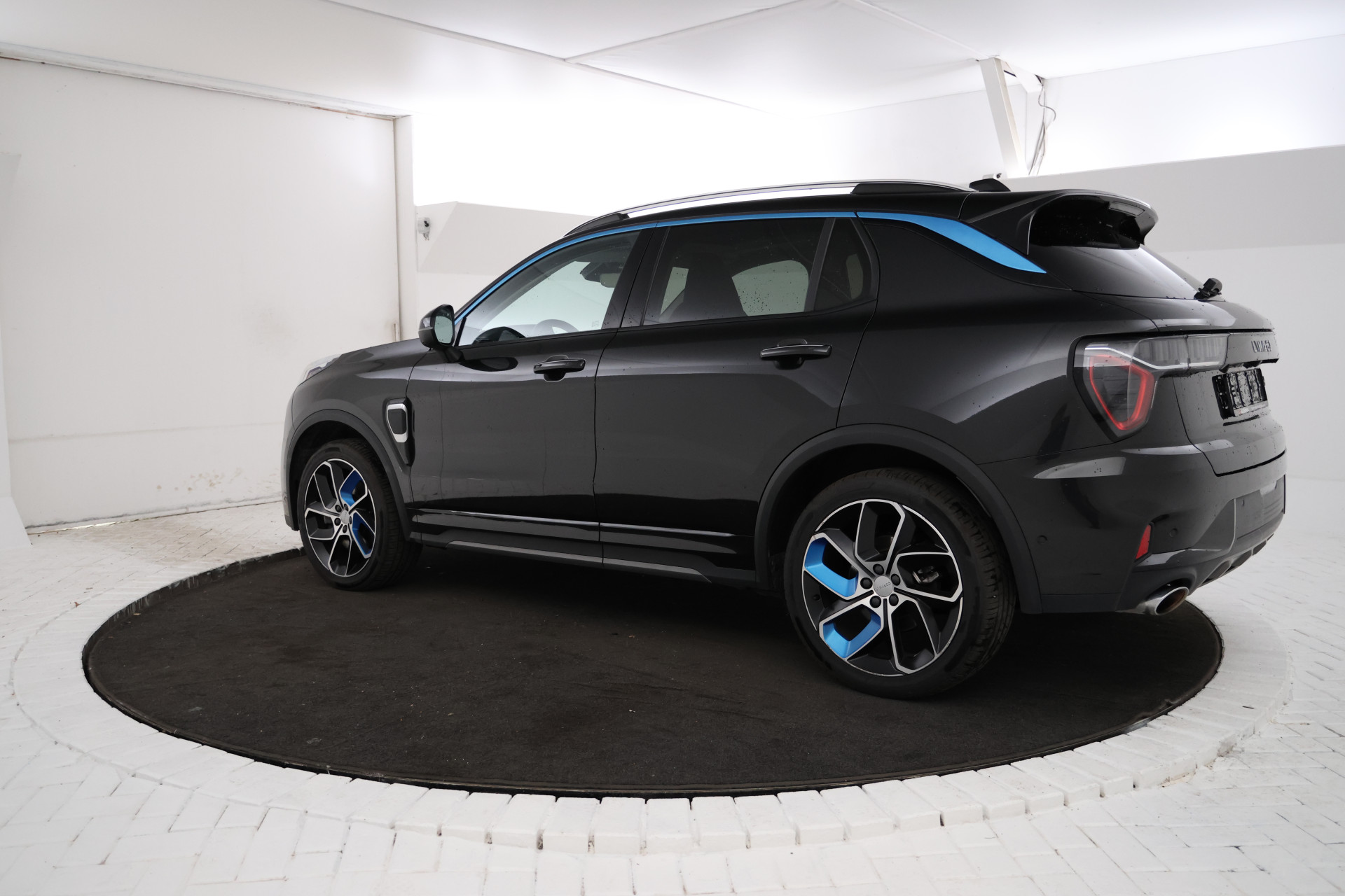 Foto van Lynk&co LYNK & Co 01