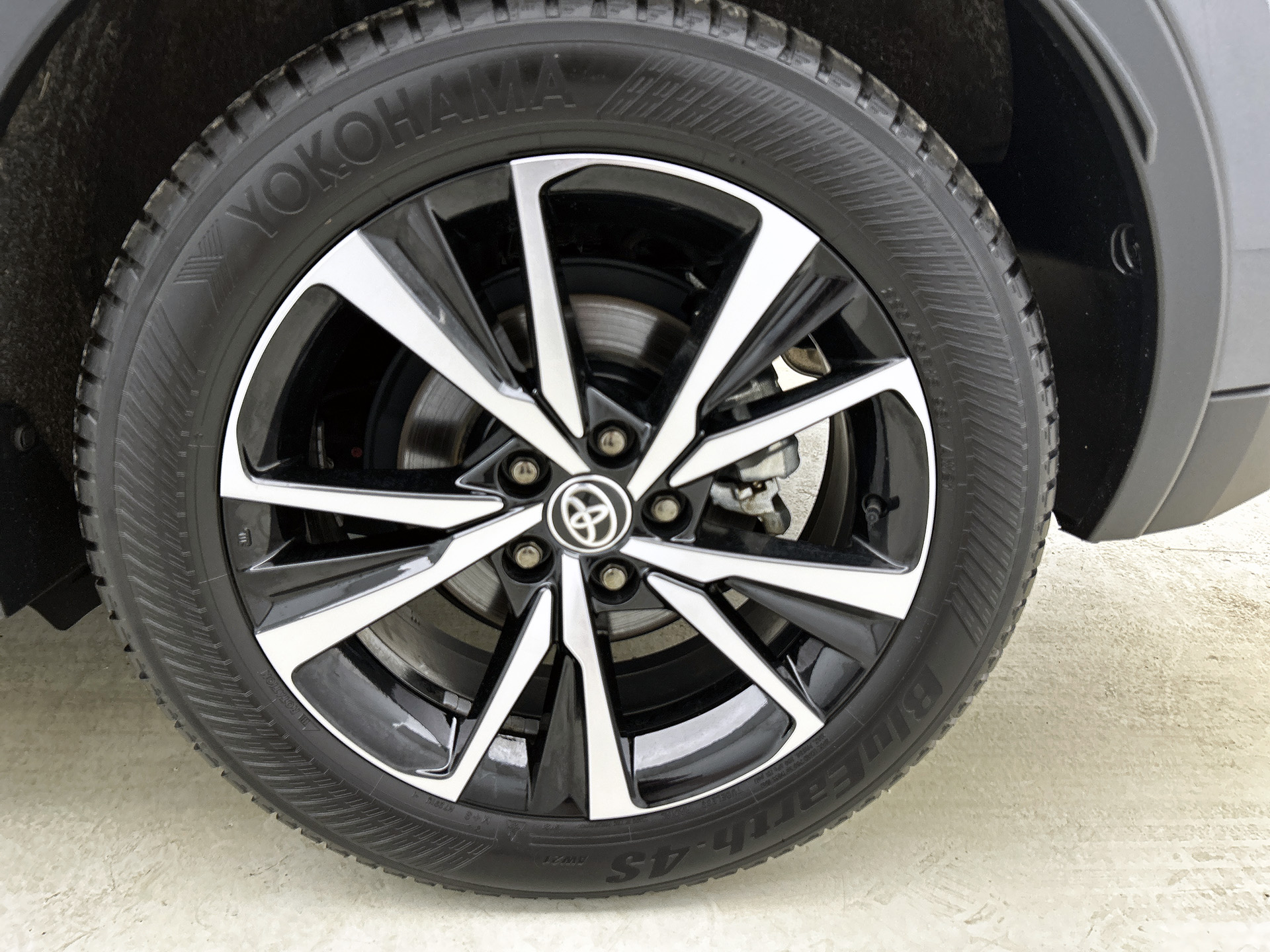 Foto van Toyota Toyota C-hr