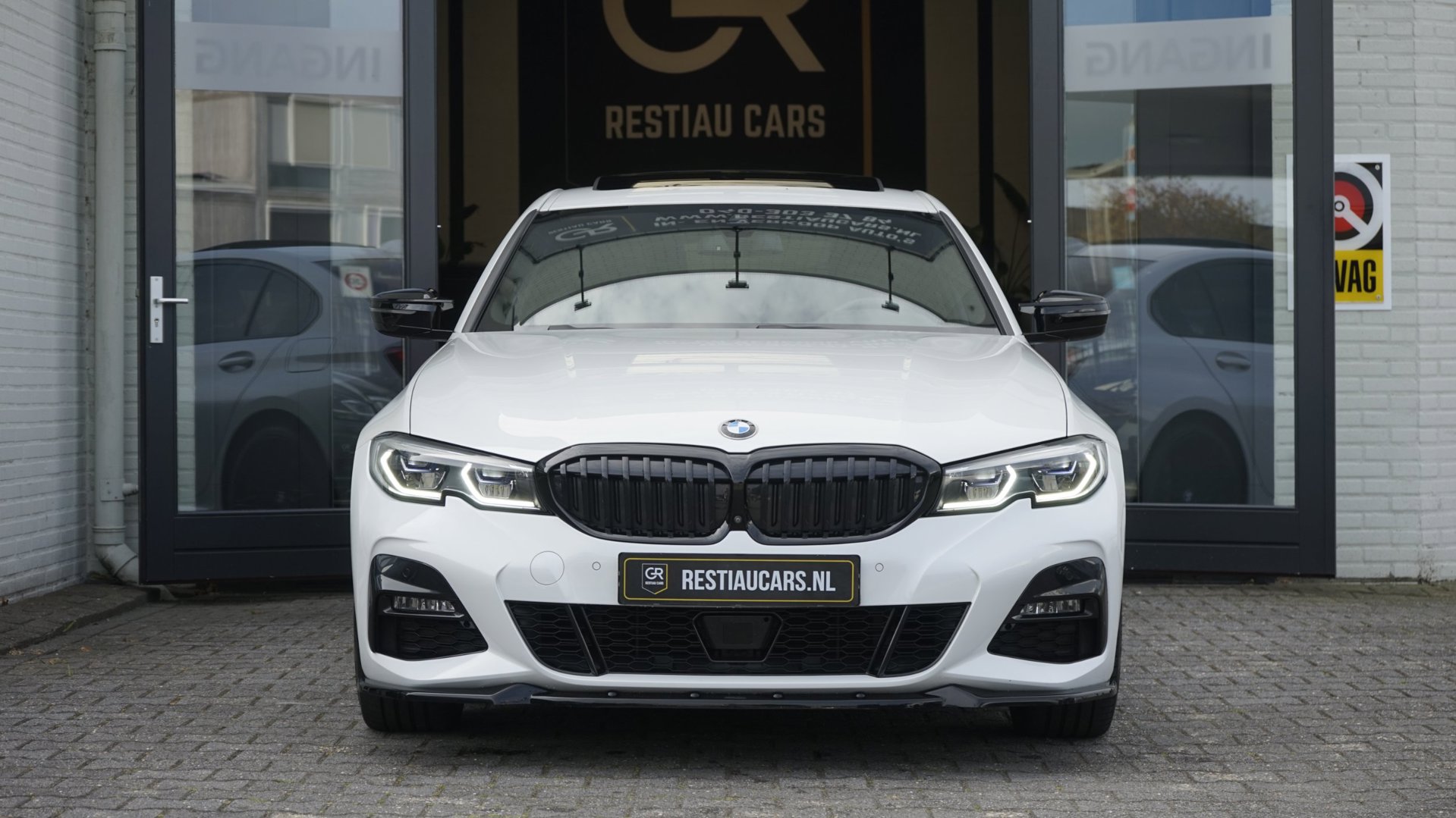 Foto van BMW 330e