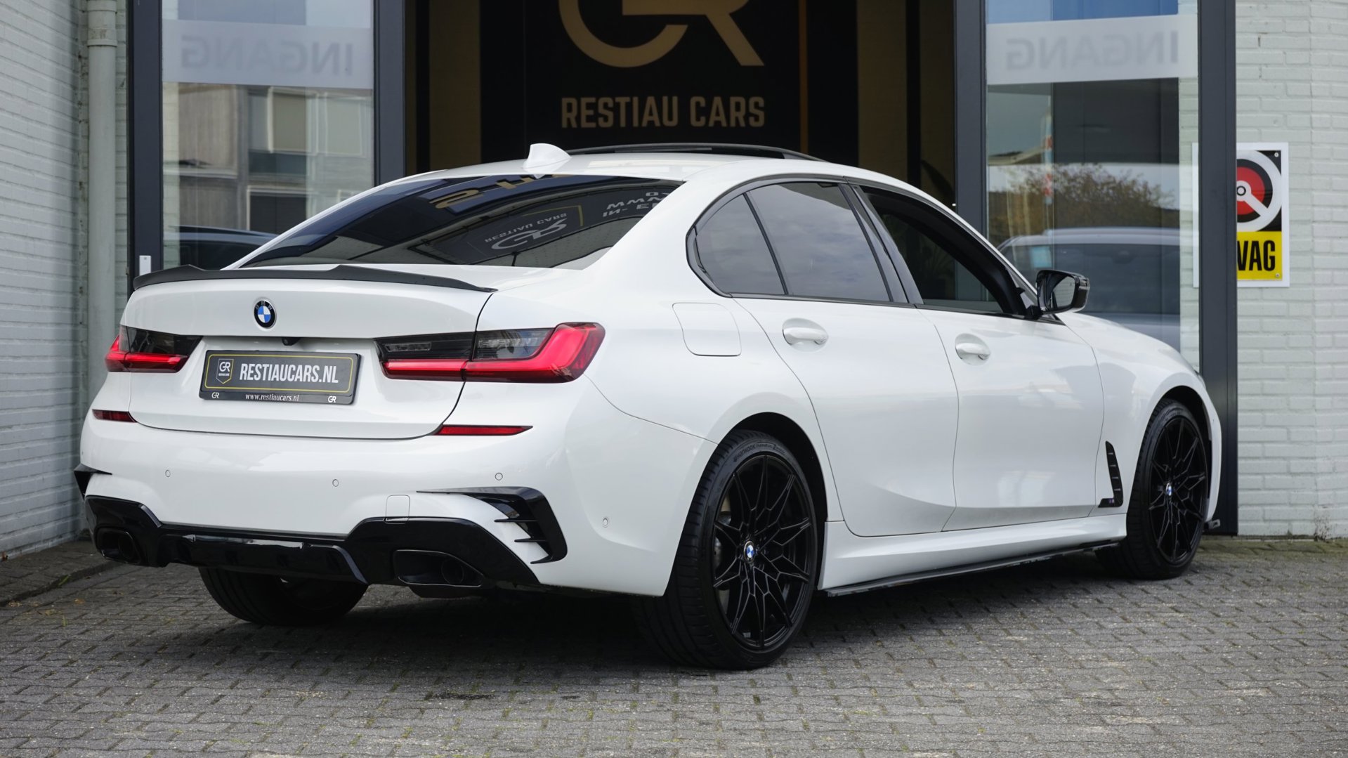 Foto van BMW 330e