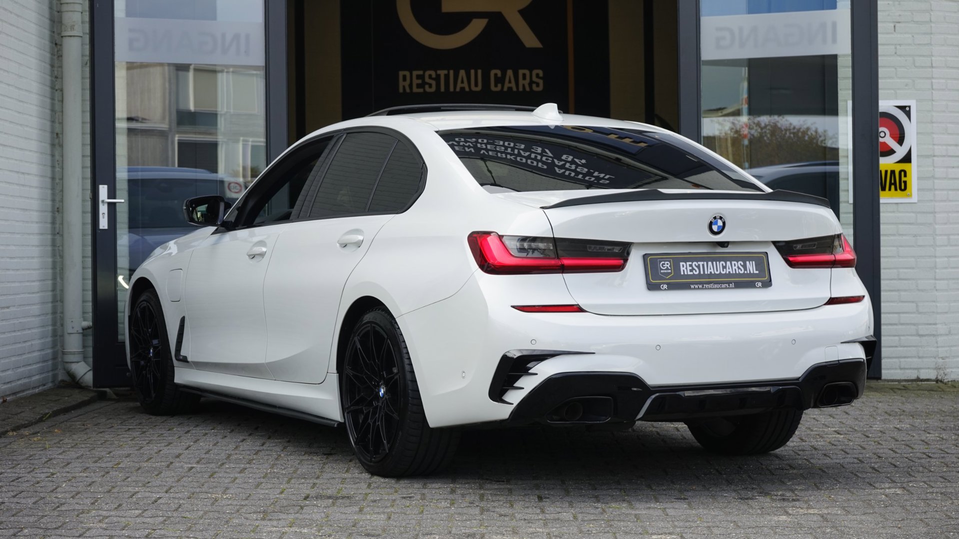 Foto van BMW 330e