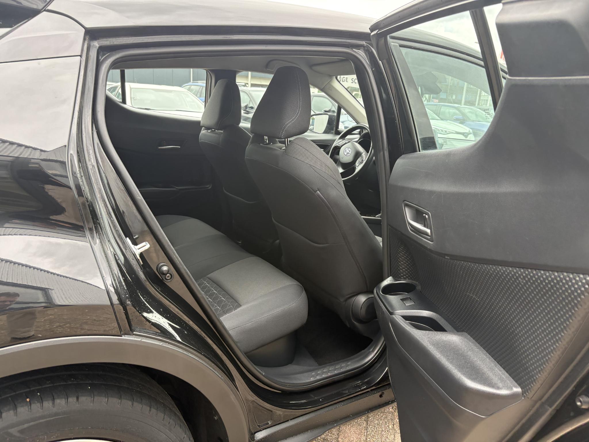 Foto van Toyota Toyota C-hr