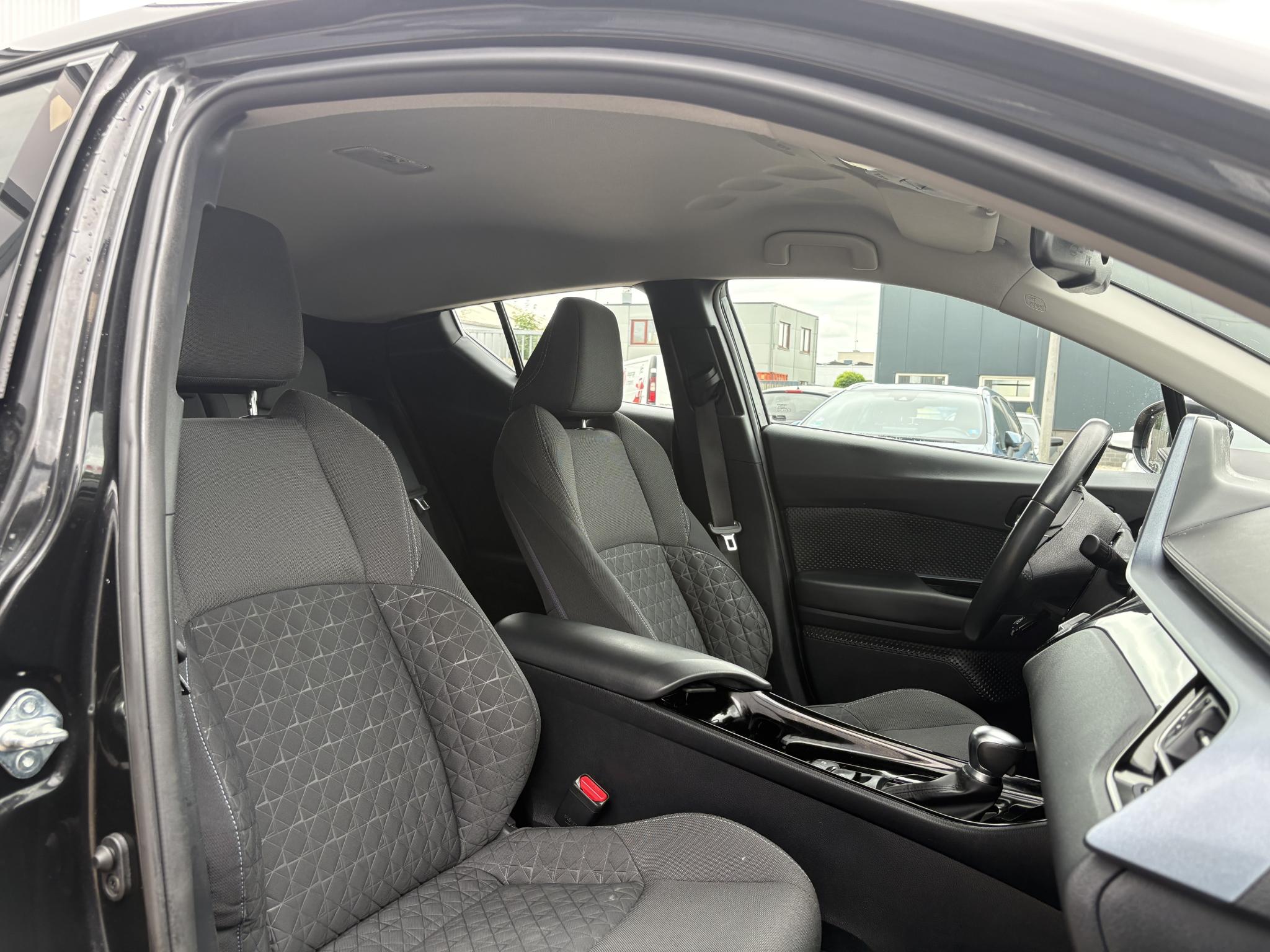 Foto van Toyota Toyota C-hr