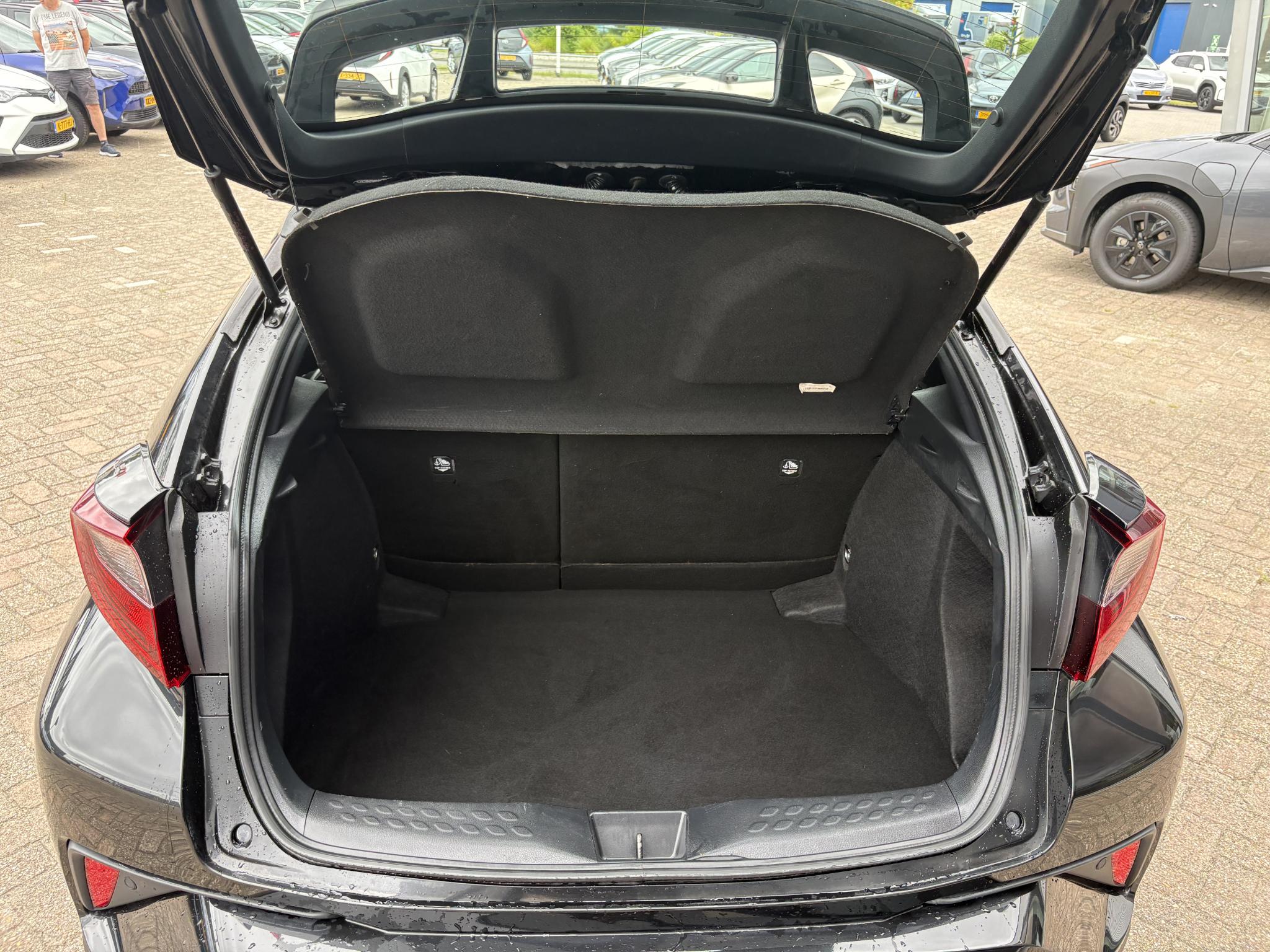 Foto van Toyota Toyota C-hr