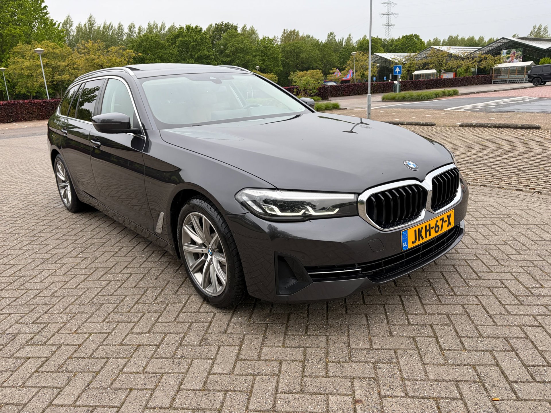Foto van BMW 530e